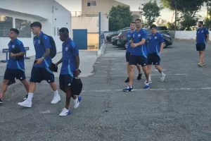 (ΦΩΤΟΡΕΠΟΡΤΑΖ) Η άφιξη της Ανόρθωσης 