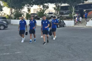 (ΦΩΤΟΡΕΠΟΡΤΑΖ) Η άφιξη της Ανόρθωσης 