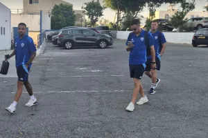 (ΦΩΤΟΡΕΠΟΡΤΑΖ) Η άφιξη της Ανόρθωσης 
