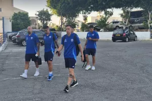(ΦΩΤΟΡΕΠΟΡΤΑΖ) Η άφιξη της Ανόρθωσης 