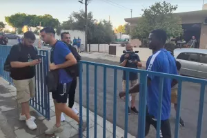 (ΦΩΤΟΡΕΠΟΡΤΑΖ-ΒΙΝΤΕΟ) Η άφιξη της Ομόνοιας Αρ. 