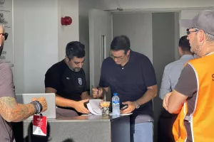 Η Έκτακτη Γενική Συνέλευση της Εταιρείας Απόλλων (φώτος)