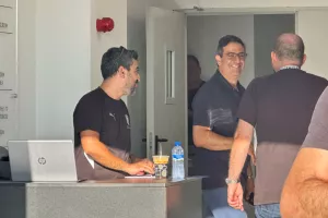 Η Έκτακτη Γενική Συνέλευση της Εταιρείας Απόλλων (φώτος)