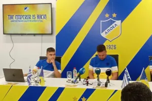 "Είμαστε το ΑΠΟΕΛ και πρέπει να πρωταγωνιστούμε/Λευκόθεο... όπως τις παλιές εποχές"