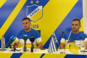 "Είμαστε το ΑΠΟΕΛ και πρέπει να πρωταγωνιστούμε/Λευκόθεο... όπως τις παλιές εποχές"