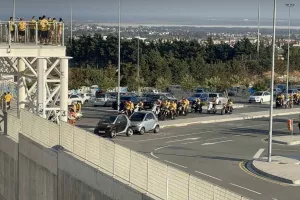 Με πορεία στο γήπεδο οι ΑΕΛίστες (Βίντεο/Φώτος Kerkida)