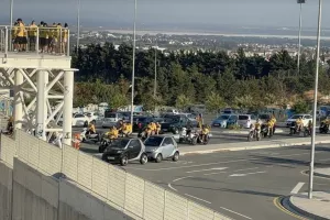 Με πορεία στο γήπεδο οι ΑΕΛίστες (Βίντεο/Φώτος Kerkida)
