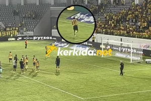 Το πανηγύρισε... έντονα ο Σζόκε, χοροπηδώντας μπροστά στο πέταλο! (Βίντεο Kerkida)