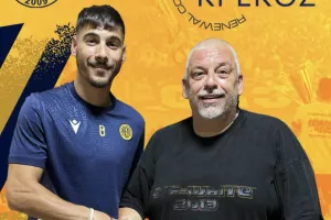 Ανανέωσε με τον Κρέκο/"Ζει και αναπνέει.. ΑΕΛ"