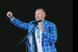 "Ευχαριστώ... ΘΕΛΩ δώρο την Τρίτη"!
