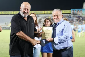 Εθνικός σε Κίκη και Πίττα