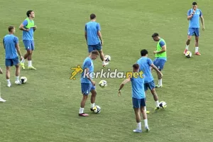 (Φώτος/βίντεο kerkida) Η προπόνηση της Δυναμό Κιέβου
