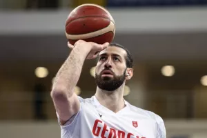 Ειδικό πρόγραμμα ο Σενγκέλια λόγω αρρυθμίας - Η κατάστασή του ενόψει Ευρωμπάσκετ