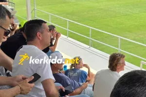 Αποθεώνει Χάρη!