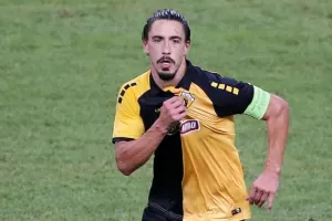 ΑΕΚ σε Σιμόες: «Το όνομά σου θα αντηχεί για πάντα στην ιστορία μας»