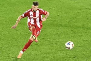 Ολυμπιακός: Έτοιμος να πουλήσει τον Βέλντε στο Πόρτλαντ με πάνω από 4 εκατ. ευρώ