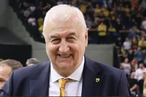 ΑΕΚ: Οι ευχές της ΚΑΕ για το τέταρτο εγγόνι του Ντράγκαν Σάκοτα και τον δεύτερο γιο του Ντούσαν