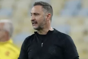 Γουλβς: Έδωσε νέο τριετές συμβόλαιο στον Βίτορ Περέιρα