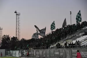 Θύρα 9/"Εδώ πεθαίνουμε 1000 φορές για ό,τι αγαπάμε" (φώτος)