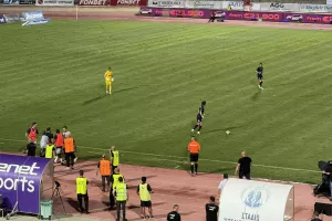 Με 10 και ο Απόλλωνας 