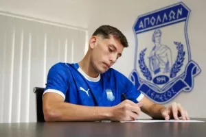 "Είμαι πολύ περήφανος/ Γνωρίζω ότι υπάρχει ενδιαφέρον και αναμένω την απόφαση"