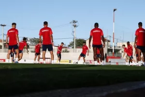 ΚΛΙΚΣ απ' την τελευταία προπόνηση του Ολυμπιακού 