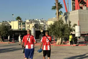 (Φώτος Kerkida) ΕΞΩ από "Γεώργιος Καραϊσκάκης"