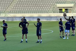 (Φώτος Kerkida) Η άφιξη του Απόλλωνα 