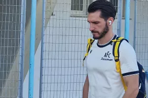 (Φώτος Kerkida) Η άφιξη του ΑΠΟΕΛ 