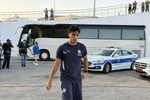 Βούρος/Από την πρώτη... στιγμή