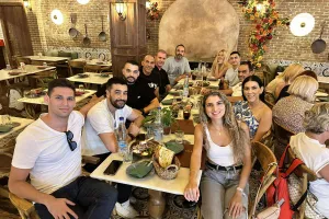 Γεύμα... στα ΜΜΕ (Φώτος)
