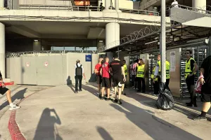 (Φώτος Kerkida) ΕΞΩ από "Γεώργιος Καραϊσκάκης"