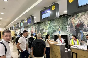 Πέταξε (με καθυστέρηση) για... Ολυμπιακό