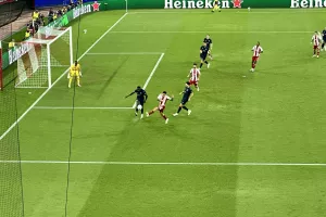 Άντεξε με 10 και πήρε ΣΠΟΥΔΑΙΟ βαθμό η Πάφος FC!