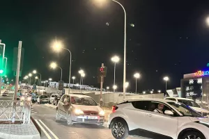 Φώτος/Άρχισε η... κίνηση