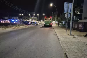 Με... πέντε στις αποσκευές/Ομόνοια!