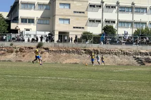 Γαλαζοκίτρινο το ντέρμπι Κ17