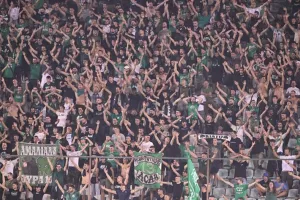 Κανονικά με κόσμο το ντέρμπι του Παναθηναϊκού με τον Ολυμπιακό στη Λεωφορο