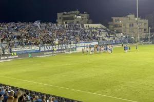 (ΒΙΝΤΕΟ Kerkida) Κόσμος και παίκτες ΜΑΖΙ...για την Αμμόχωστο στο "ΠΑΠ"