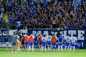 (ΑΝΟ) "Σηκώνουμε κεφάλι, πάμε να τη σώσουμε!"