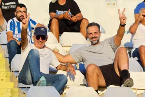 Εικόνες από τις κερκίδες στο Δασάκι