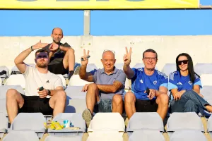 Εικόνες από τις κερκίδες στο Δασάκι