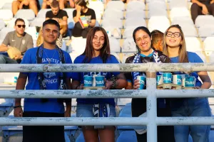Εικόνες από τις κερκίδες στο Δασάκι