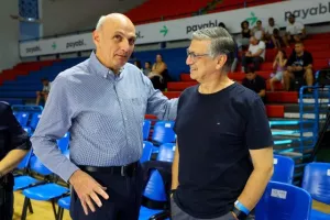 Η Παρί... διέλυσε τον Αστέρα στην πρεμιέρα του "payabl. Νεόφυτος Χανδριώτης" (Φώτος)