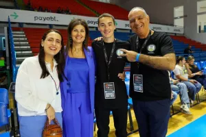 Η Παρί... διέλυσε τον Αστέρα στην πρεμιέρα του "payabl. Νεόφυτος Χανδριώτης" (Φώτος)