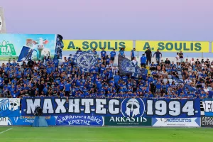Εικόνες από τις κερκίδες στο Δασάκι