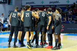 Η Παρί... διέλυσε τον Αστέρα στην πρεμιέρα του "payabl. Νεόφυτος Χανδριώτης" (Φώτος)
