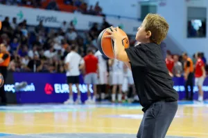 Η Παρί... διέλυσε τον Αστέρα στην πρεμιέρα του "payabl. Νεόφυτος Χανδριώτης" (Φώτος)