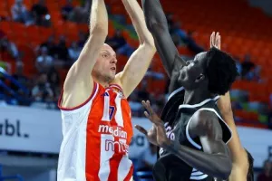 Η Παρί... διέλυσε τον Αστέρα στην πρεμιέρα του "payabl. Νεόφυτος Χανδριώτης" (Φώτος)