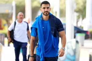 Άφιξη αποστολής στο αεροδρόμιο (ΒΙΝΤΕΟ Kerkida/φώτος)